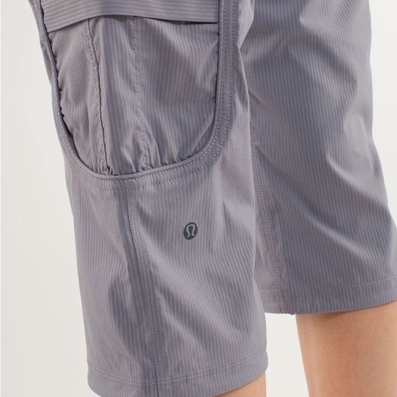 Lululemon Yoga Camp Crop Fossil Size 4 - Picture 4 of 14